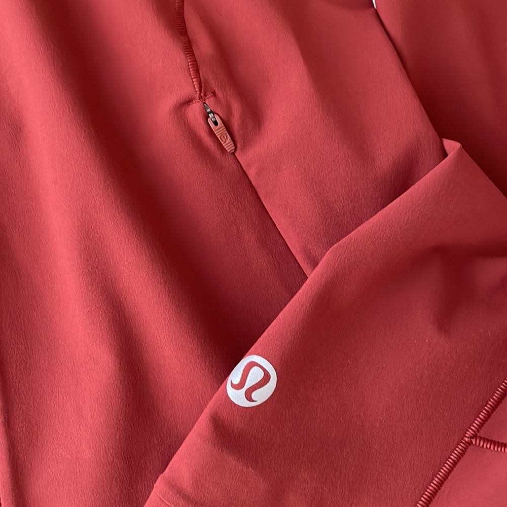 Lululemon Mist Over Windbreaker Cranberry Charm - Picture 5 of 10